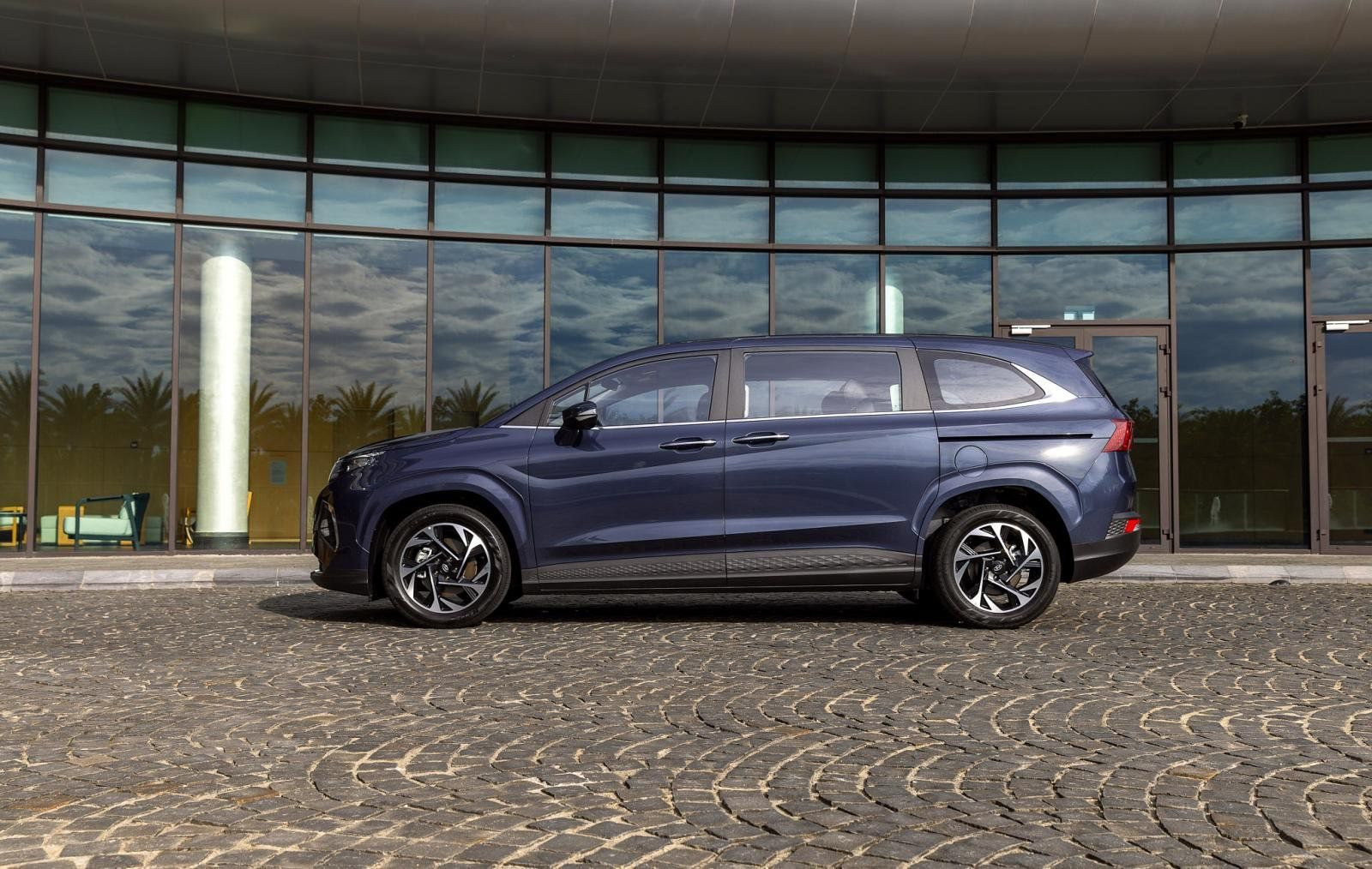 Thêm một mẫu MPV sập giá tại đại lý, cao nhất tới 80 triệu đồng - Ảnh 1