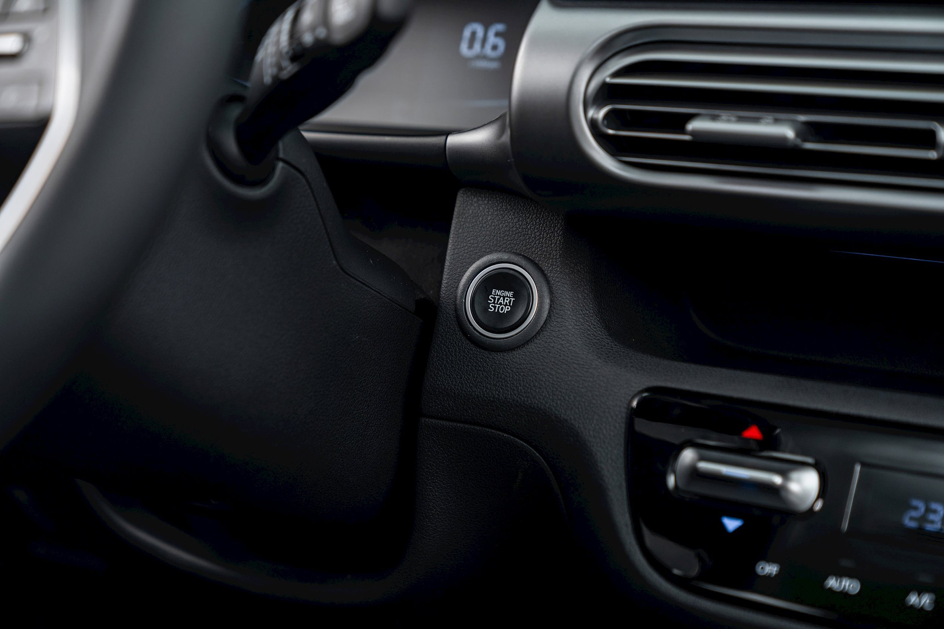 Hyundai Stargazer 2024 trình làng thị trường Việt với nhiều trang bị cải tiến, giá cực rẻ chỉ từ 489 triệu đồng, thấp nhất phân khúc - Ảnh 8