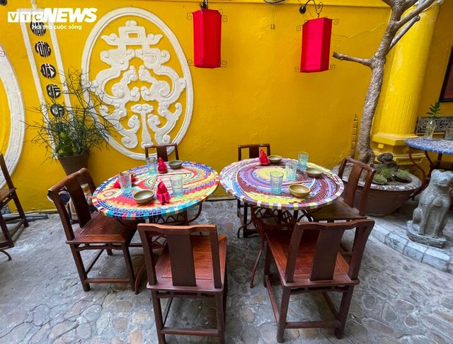 Nhân viên nhà hàng bất ngờ, phấn khích khi Tim Cook xuất hiện - Ảnh 1