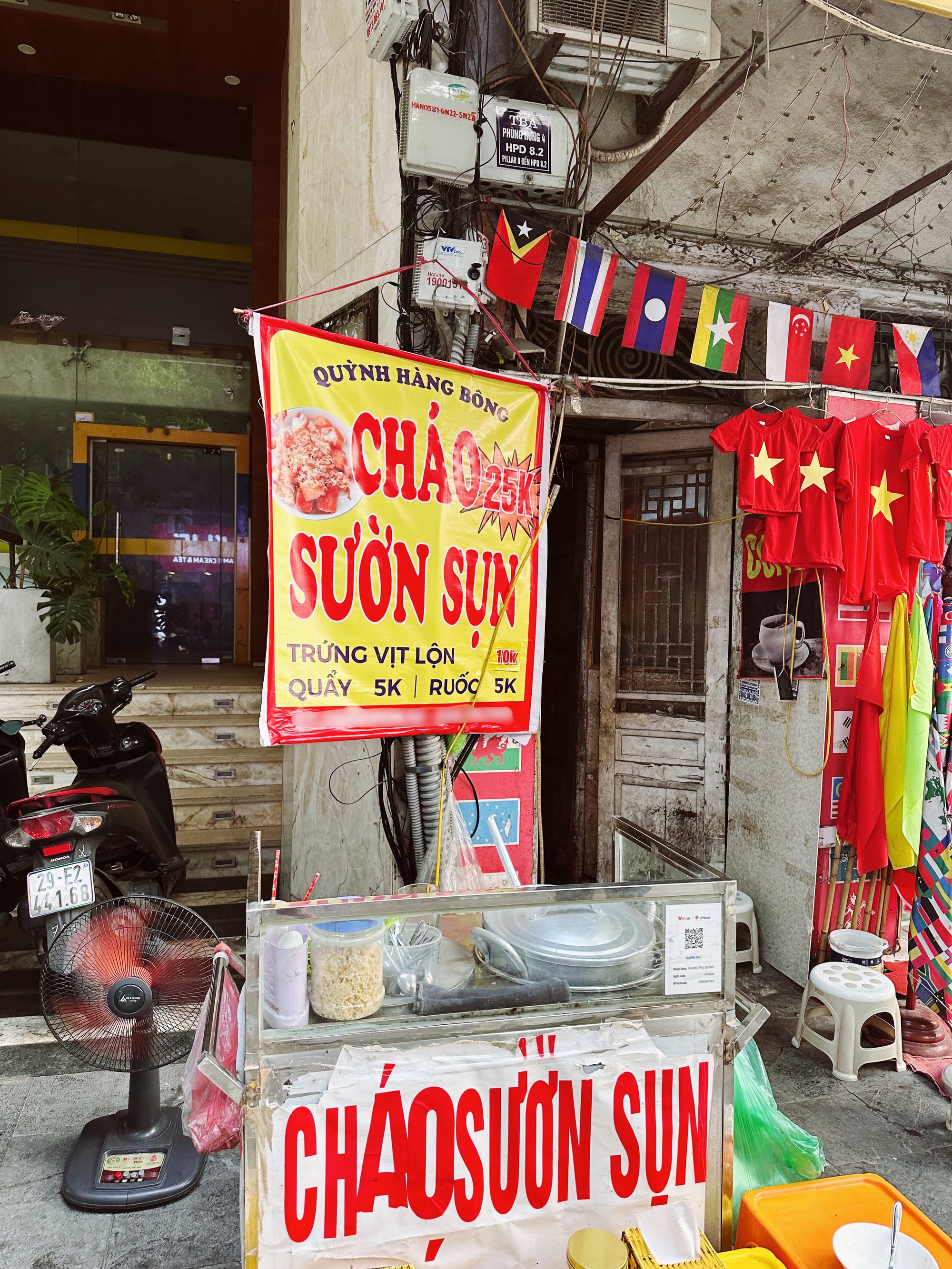 Chủ quán “cháo sườn 9.0 IELTS” lên tiếng khi bị chê đắt đỏ: “Bát ăn thử giá 20.000 đồng tôi thấy hợp lý” - Ảnh 7