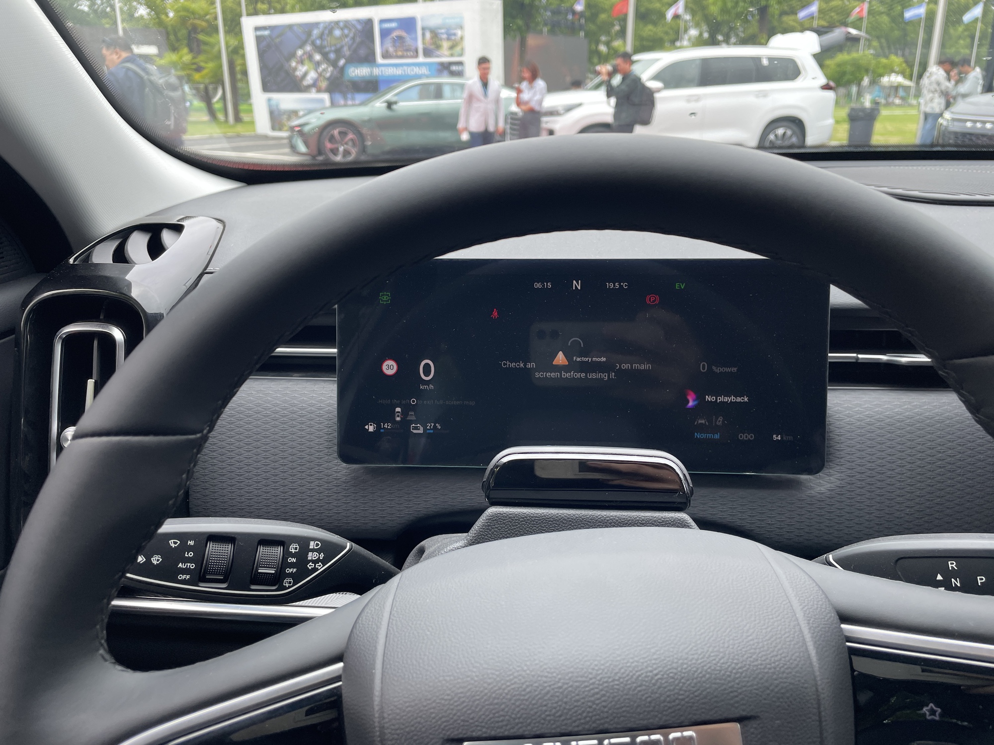 Xe mới ồ ạt lên lịch về Việt Nam và đây là những mẫu vừa tiết kiệm xăng, vừa không lo trạm sạc - Ảnh 14