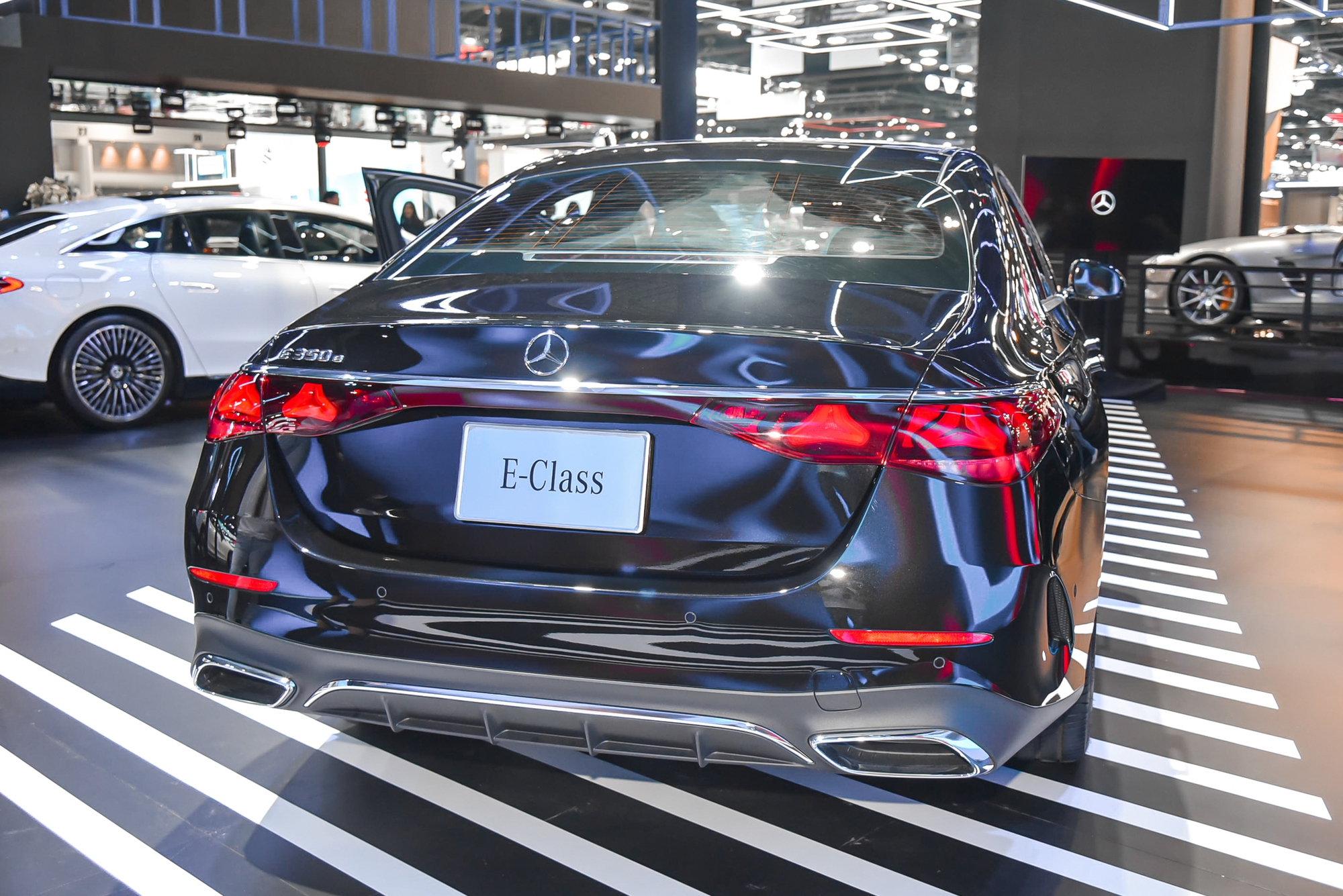 Mercedes-Benz E-Class 2024 xuất hiện tại Việt Nam: Giống bản plug-in hybrid ở Thái Lan, dự kiến ngày ra mắt không còn xa, dễ hút khách nếu giữ trang bị này - Ảnh 7