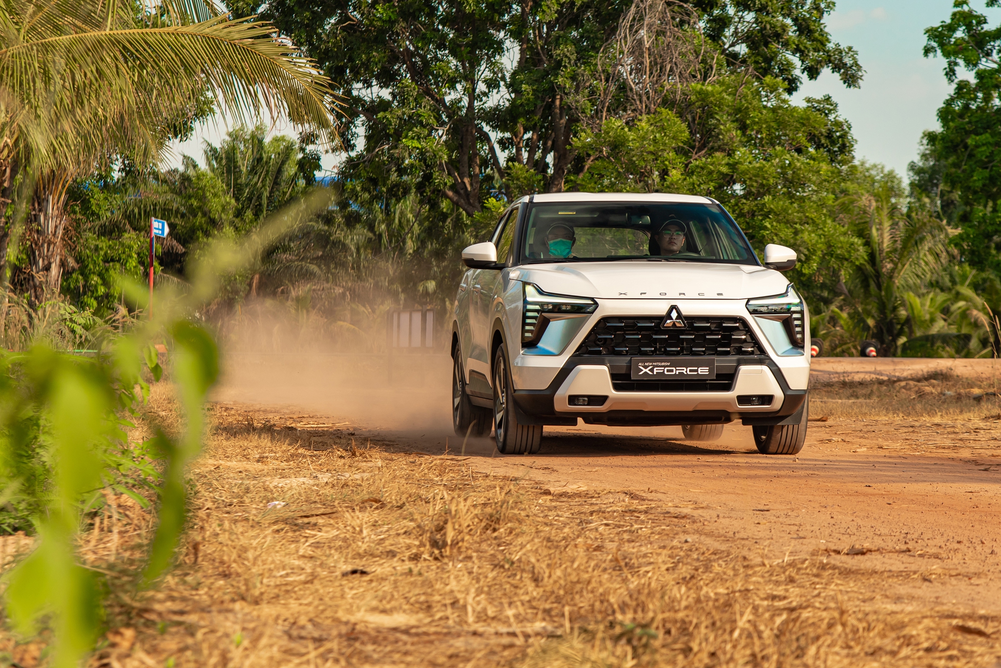 Không mua sedan để chuyển sang SUV cỡ nhỏ: Chọn xe giá rẻ hay cố chút để thoải mái cả nhà? - Ảnh 1