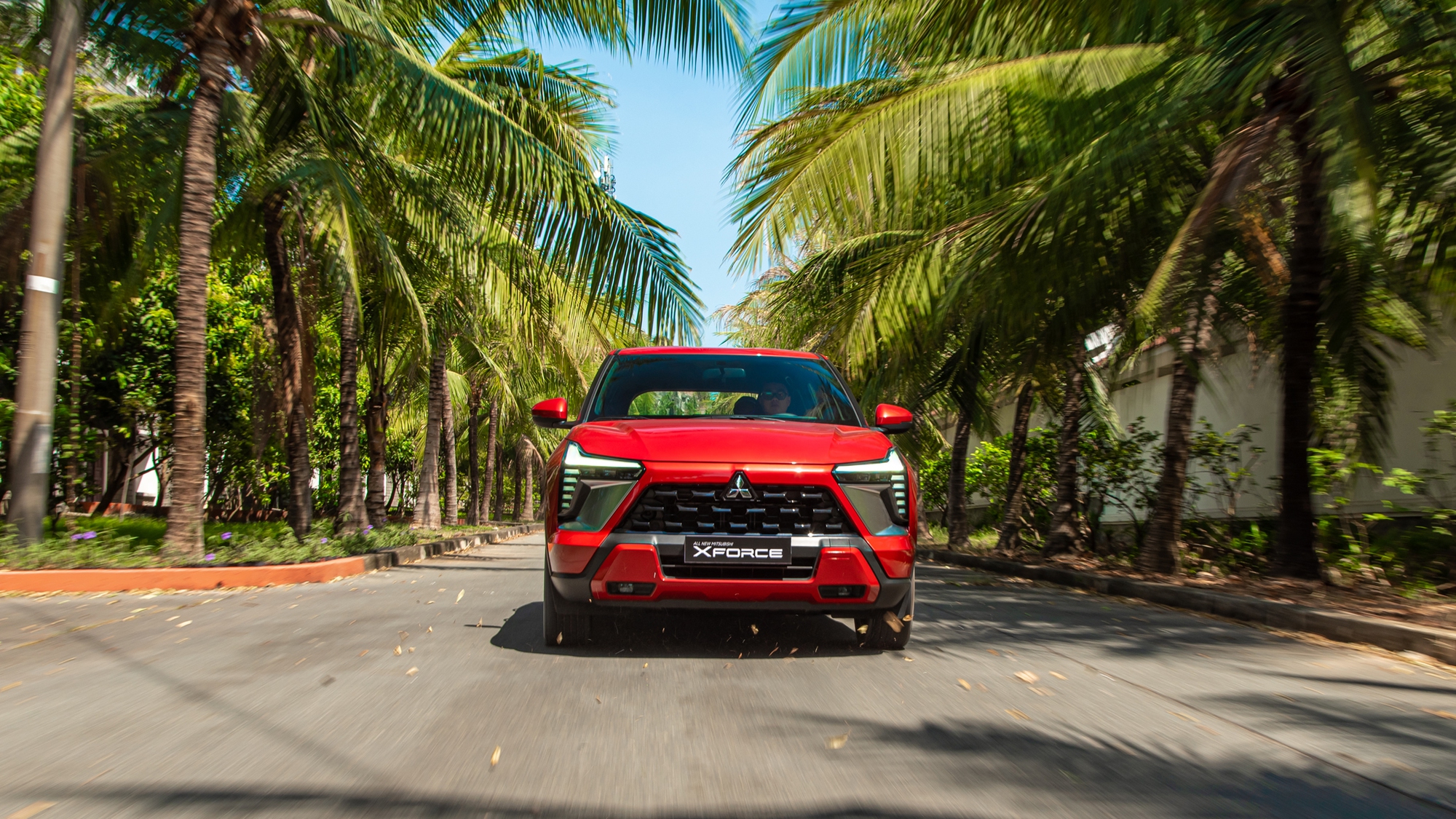 Mitsubishi Xforce đắt khách ngay tháng đầu giao xe: Đứng top 3 bán chạy toàn Việt Nam, vượt HR-V thành vua doanh số phân khúc - Ảnh 5