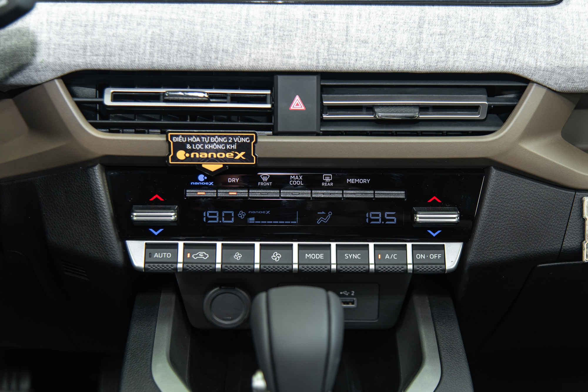 Mitsubishi Xforce đắt khách ngay tháng đầu giao xe: Đứng top 3 bán chạy toàn Việt Nam, vượt HR-V thành vua doanh số phân khúc - Ảnh 9