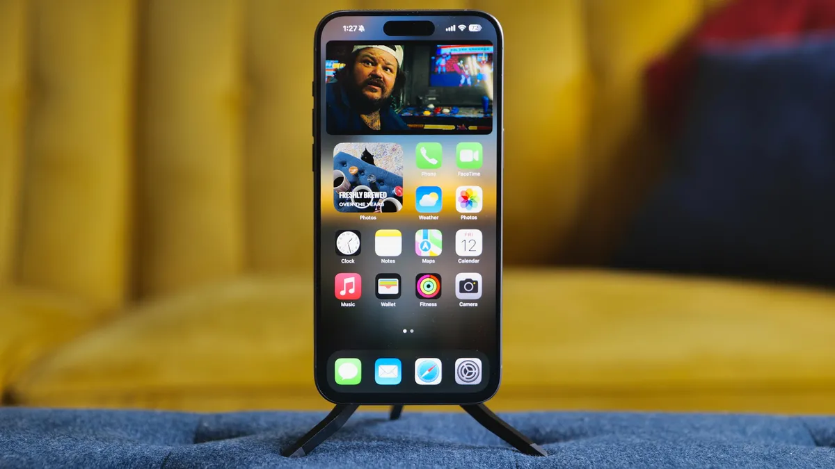 "iPhone Pro Max 15 của tôi đã xước tùm lum chỉ sau có 7 tháng": Nhưng điều ngạc nhiên nhất nằm ở đây - Ảnh 1