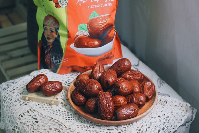 Một dân mạng cảnh báo táo đỏ của Hằng Du Mục có dòi, rất nhiều khách từng mua lập tức phản bác! - Ảnh 1