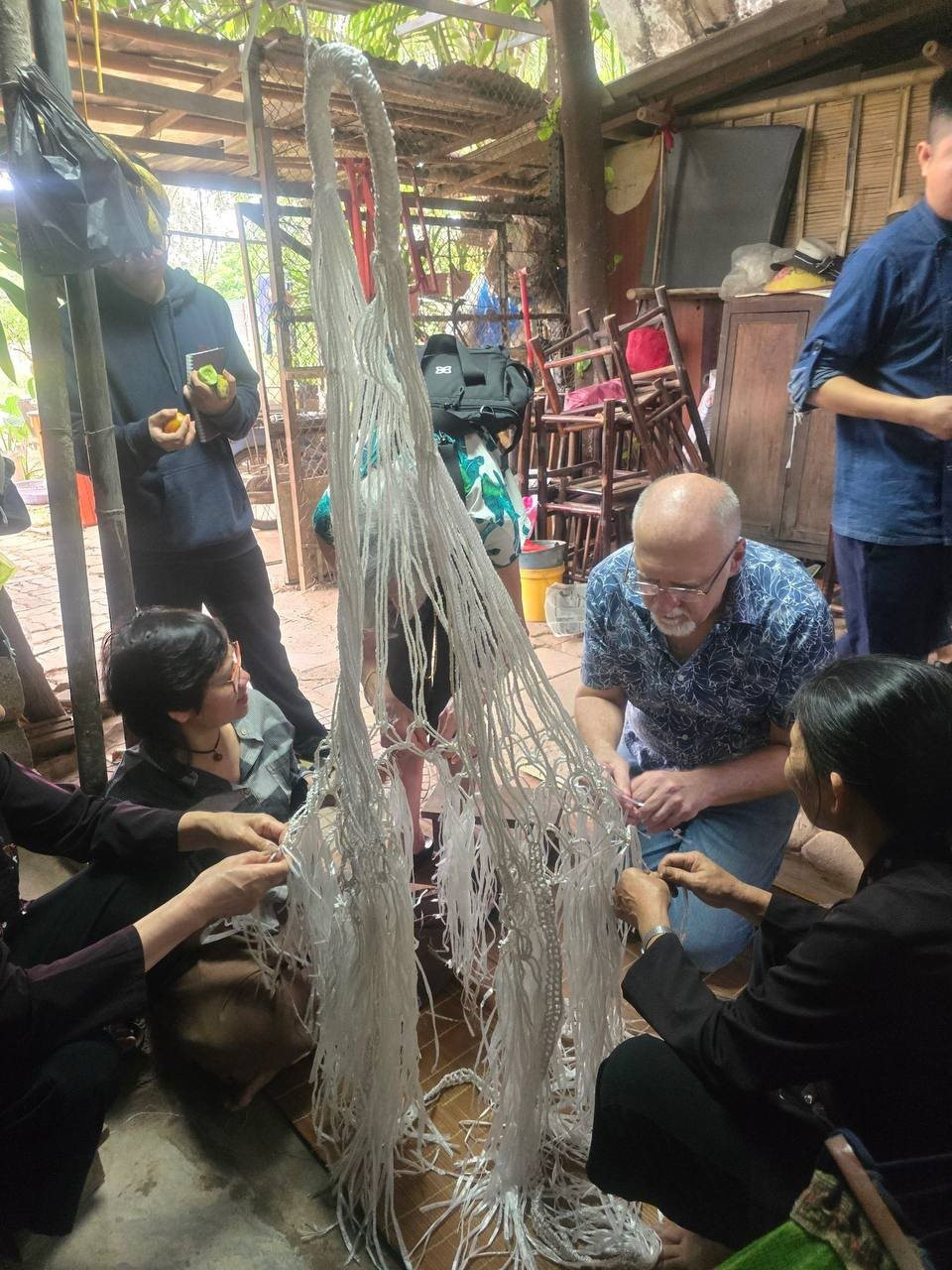 Tour du lịch ven đô Hà Nội hút khách nước ngoài - Ảnh 4