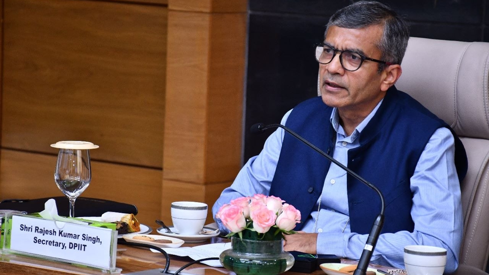 Quốc gia đông dân nhất thế giới hạ quyết tâm về xe điện, nói thẳng tên VinFast - Ảnh 1