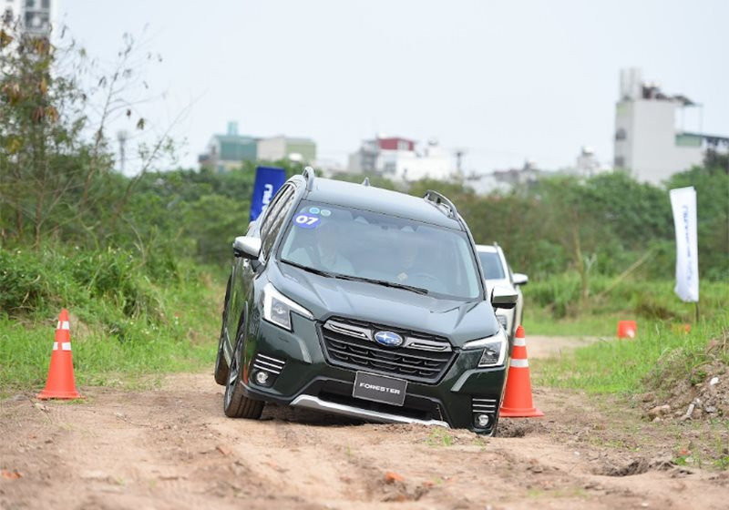 Subaru tổ chức lái thử offroad tại Hà Nội: ‘hành’ chiếc Forester tới bến, nhiều bài lần đầu xuất hiện - Ảnh 2