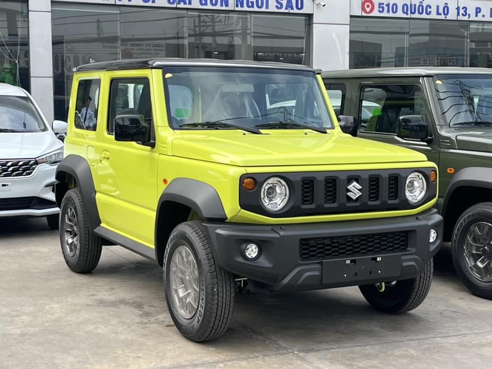 Lô Suzuki Jimny 2024 ồ ạt về đại lý trước ra mắt, sales báo rao ngay, ‘loạn’ giá, cao nhất gần 850 triệu đồng - Ảnh 1