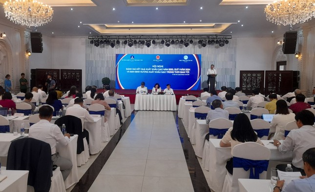 Xuất khẩu gạo cao nhất từ trước tới nay - Ảnh 1