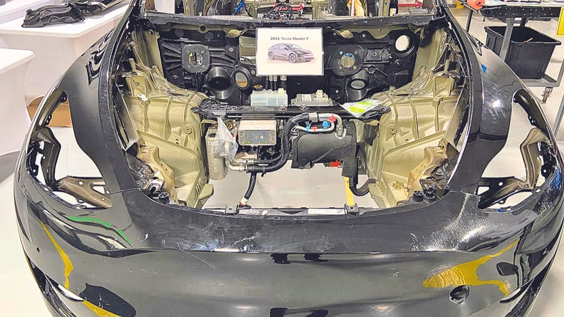 Tháo tung 3 đời xe Tesla, chuyên gia phát hiện bí mật: Liệu Ford, Toyota, Hyundai... làm điều tương tự? - Ảnh 2