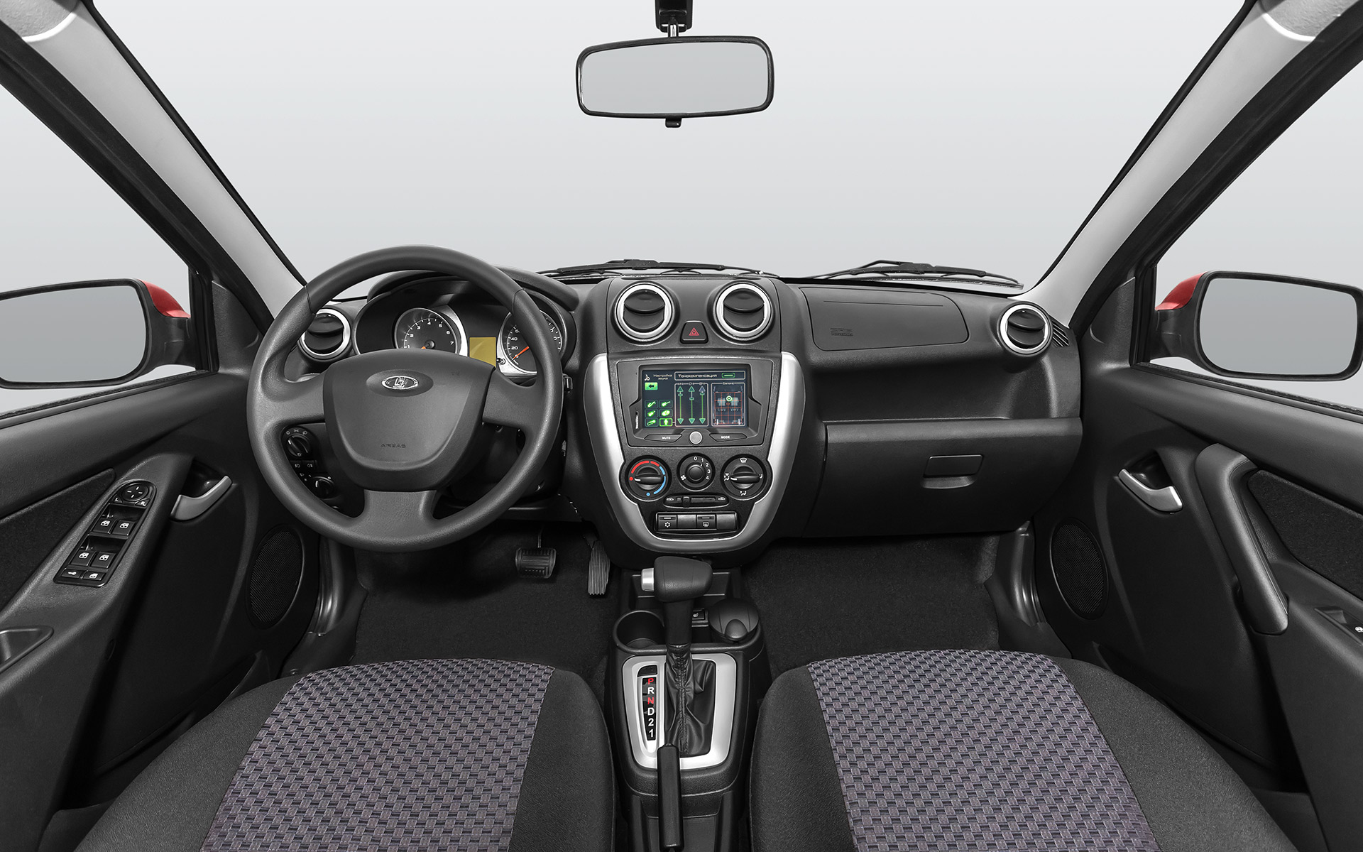 Giữa 'muôn trùng vây', huyền thoại ô tô của Nga lập kỷ lục - Ảnh 2