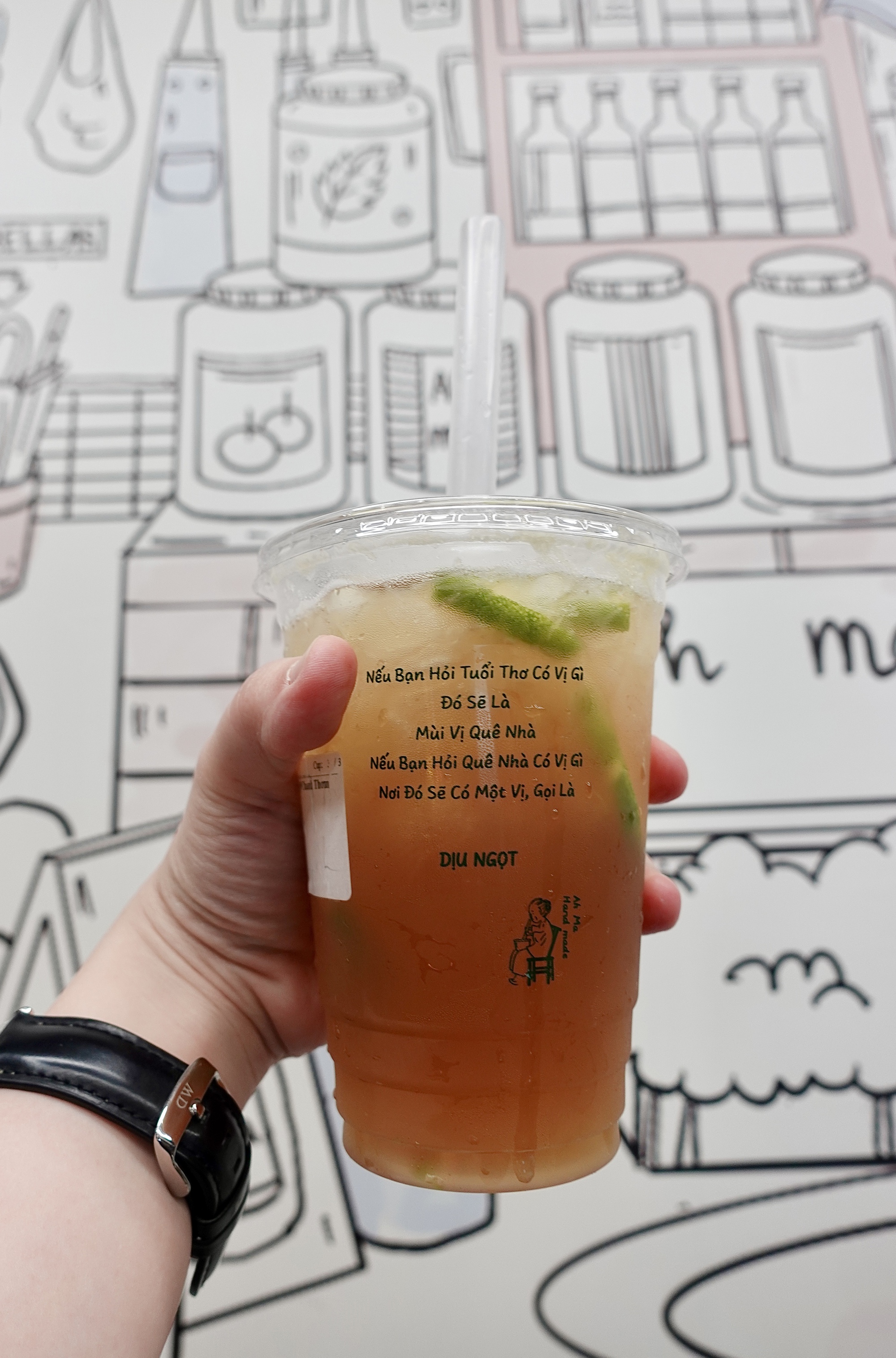 Trà sữa phân vịt đang hot rần rần vì cái tên độc lạ: Nghe đã thấy "nghẹn họng", uống thử thì cảm giác thế nào? - Ảnh 8