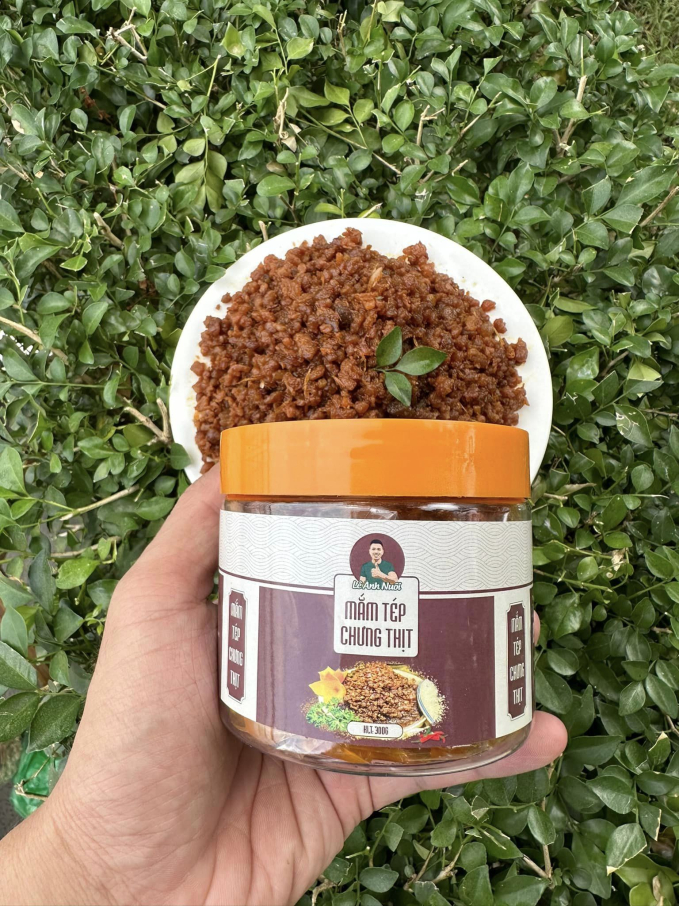 Bị tố không minh bạch về thông tin ngày sản xuất thịt chưng mắm tép, Lê Anh Nuôi nói gì giữa "drama"? - Ảnh 3