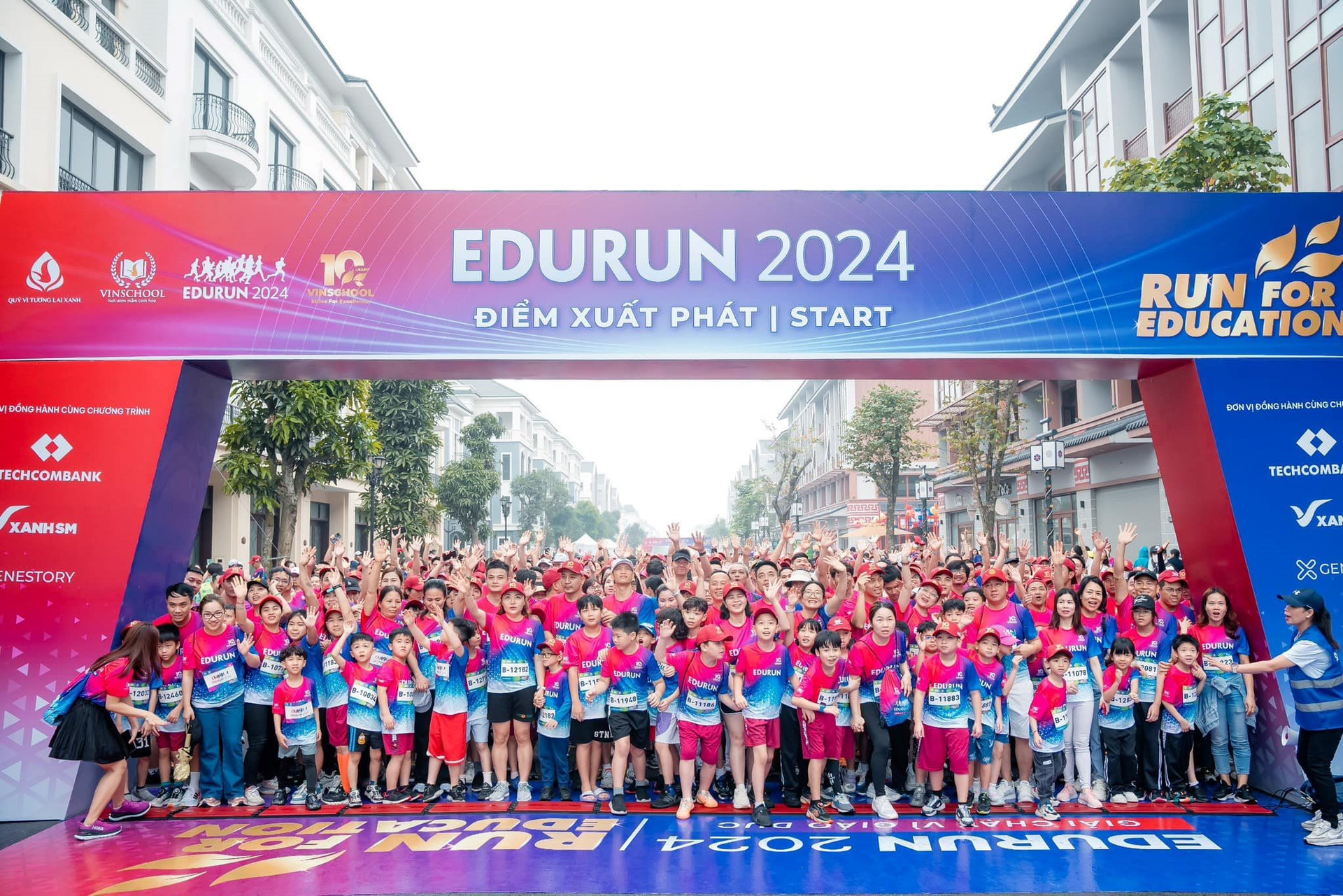 Thương hiệu Việt đằng sau những chiếc áo đấu của đội huyền thoại Brazil trong chuyến du đấu Việt Nam - Ảnh 4