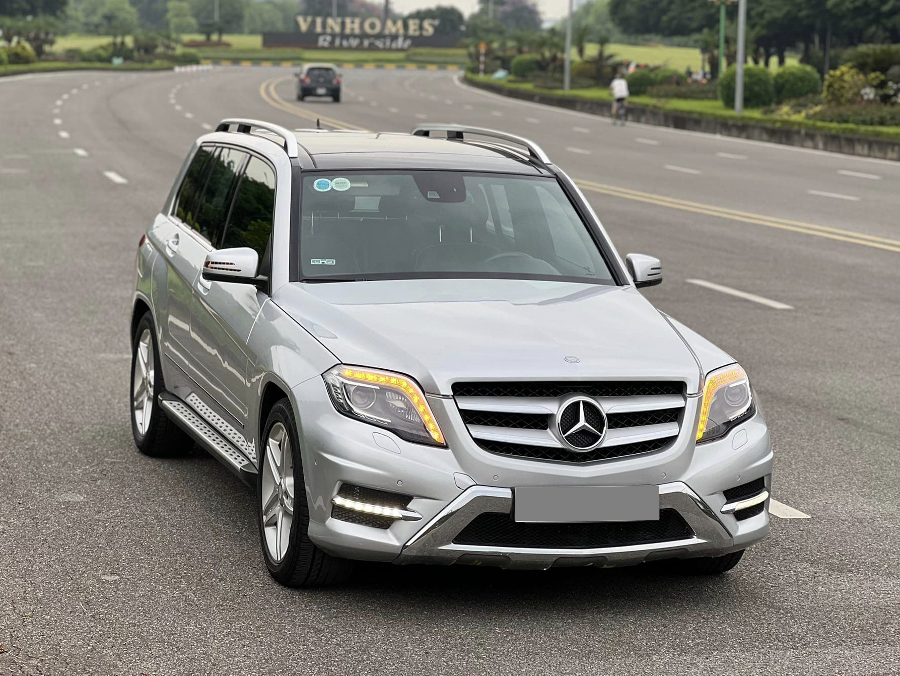 Chưa đến 600 triệu đã có Mercedes-Benz GLK mà 'cả Việt Nam chỉ có hơn 10 chiếc', nhưng đây sẽ là những điều bạn phải đánh đổi - Ảnh 1
