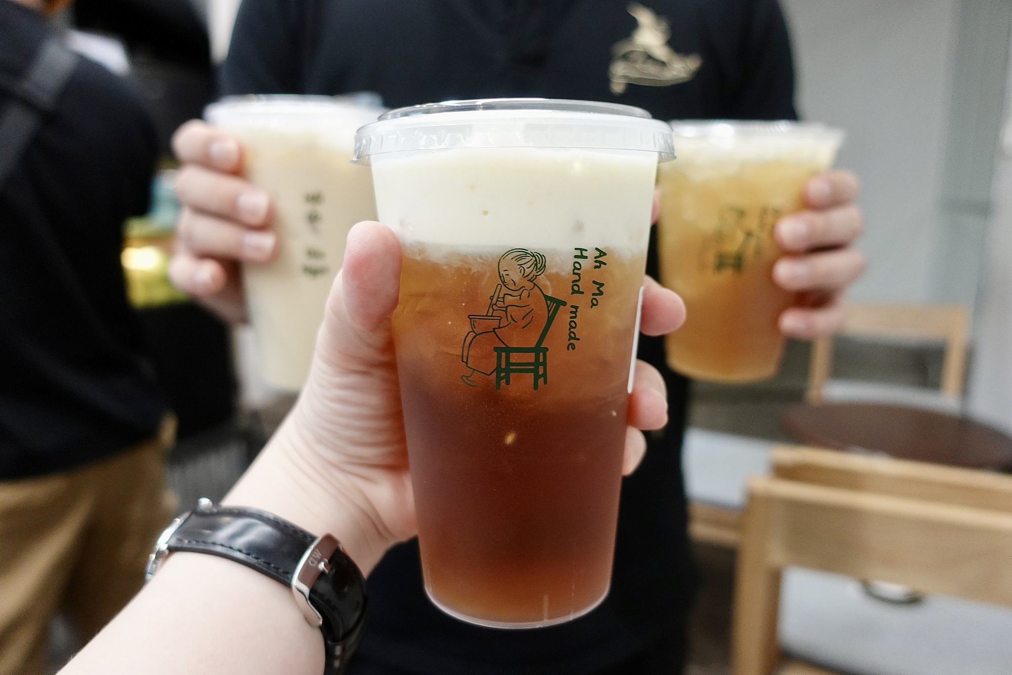 Trà sữa phân vịt đang hot rần rần vì cái tên độc lạ: Nghe đã thấy "nghẹn họng", uống thử thì cảm giác thế nào? - Ảnh 5