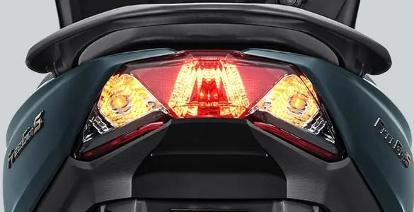 Yamaha ra mắt “vua xe ga” cạnh tranh Honda Air Blade: Sở hữu thiết kế cá tính, động cơ cực mạnh cùng giá bán chỉ 34 triệu đồng rẻ như Vision - Ảnh 3