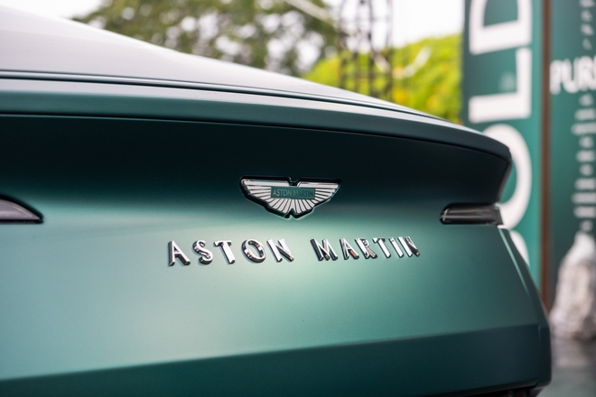 Aston Martin DB12 ra mắt Việt Nam: Giá từ 19,5 tỷ, đại gia thích mui trần hay option riêng vẫn đặt được nhưng cần chờ đợi - Ảnh 11