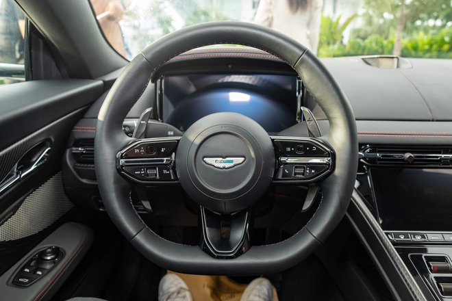 Aston Martin DB12 ra mắt Việt Nam: Giá từ 19,5 tỷ, đại gia thích mui trần hay option riêng vẫn đặt được nhưng cần chờ đợi - Ảnh 14