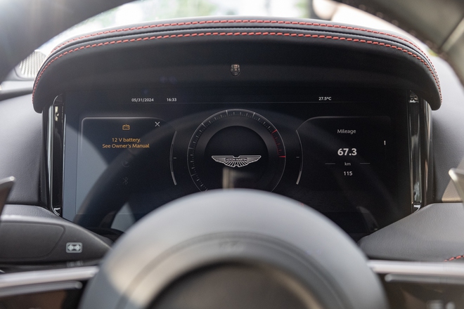 Aston Martin DB12 ra mắt Việt Nam: Giá từ 19,5 tỷ, đại gia thích mui trần hay option riêng vẫn đặt được nhưng cần chờ đợi - Ảnh 13