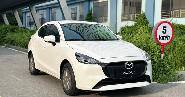 Mẫu sedan hạng B duy nhất tăng giá bán, mặc Hyundai Accent, Toyota Vios giảm đậm gần trăm triệu đồng