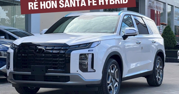 Giảm 120 triệu tại đại lý, giá bán của Hyundai Palisade còn thấp hơn cả 'đàn em' Santa Fe hybrid