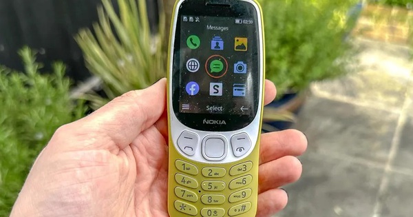 Nhiều người cứ phát cuồng với điện thoại "cục gạch" Nokia: Tôi dùng thử vài ngày là bỏ, không chịu nổi