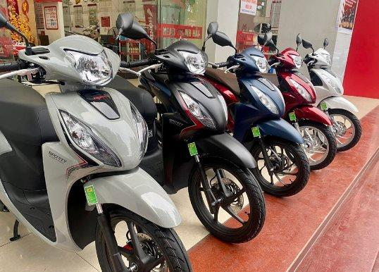 Loạt xe máy giảm giá trong tháng 5/2024: Honda Vision chỉ còn 30 triệu đồng, SH, Winner X, Yamaha Janus… cùng dưới mức đề xuất - Ảnh 2