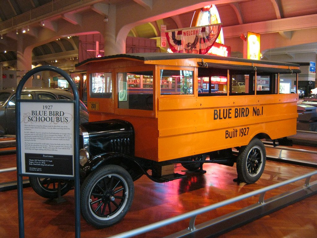 Những đặc điểm giúp xe chở học sinh của nước Mỹ an toàn nhất thế giới - Ảnh 2