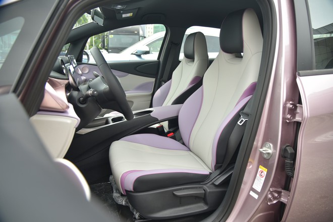 Đại lý nhận cọc 3 xe BYD, báo ra mắt tháng sau: Nhiều phân khúc, có mẫu ngang cỡ CX-5, Camry, chạy 700km/sạc - Ảnh 15