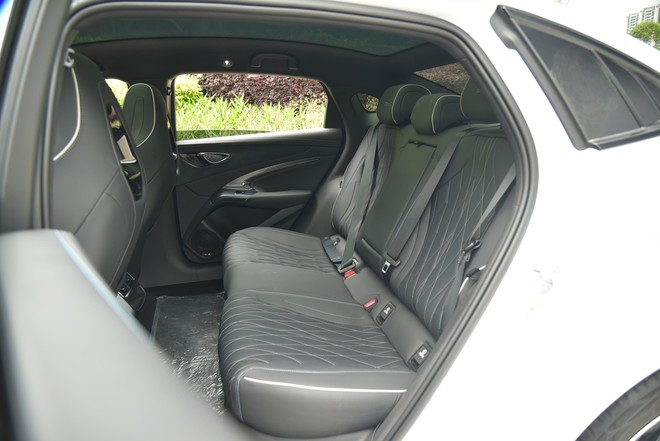 BYD Seal sắp thêm phiên bản mới: Mạnh hơn 400 mã lực, pin hứa hẹn đi tới 1.000km/sạc, đối đầu Camry nếu về Việt Nam - Ảnh 10