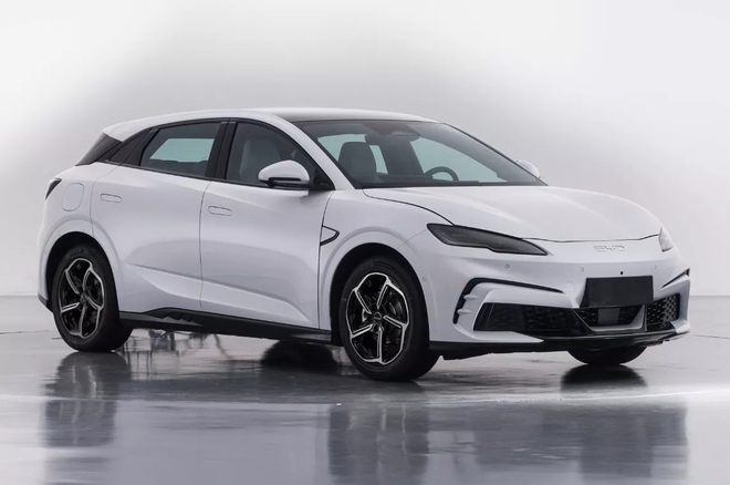 BYD Seal sắp thêm phiên bản mới: Mạnh hơn 400 mã lực, pin hứa hẹn đi tới 1.000km/sạc, đối đầu Camry nếu về Việt Nam - Ảnh 1