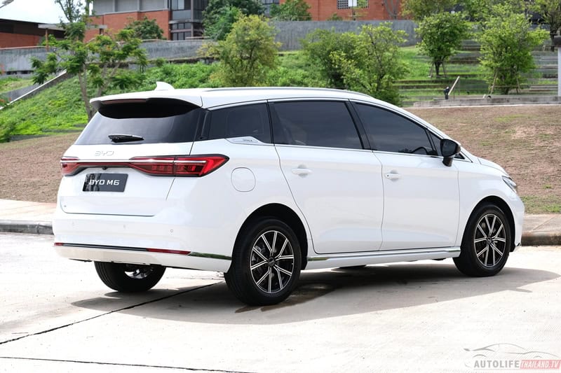 MPV mới này của BYD mà về Việt Nam thì Innova phải dè chừng: Nhiều trang bị hiện đại, chạy 500km/sạc - Ảnh 2