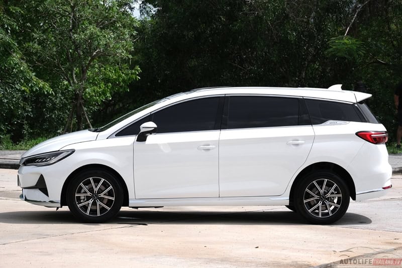 MPV mới này của BYD mà về Việt Nam thì Innova phải dè chừng: Nhiều trang bị hiện đại, chạy 500km/sạc - Ảnh 11