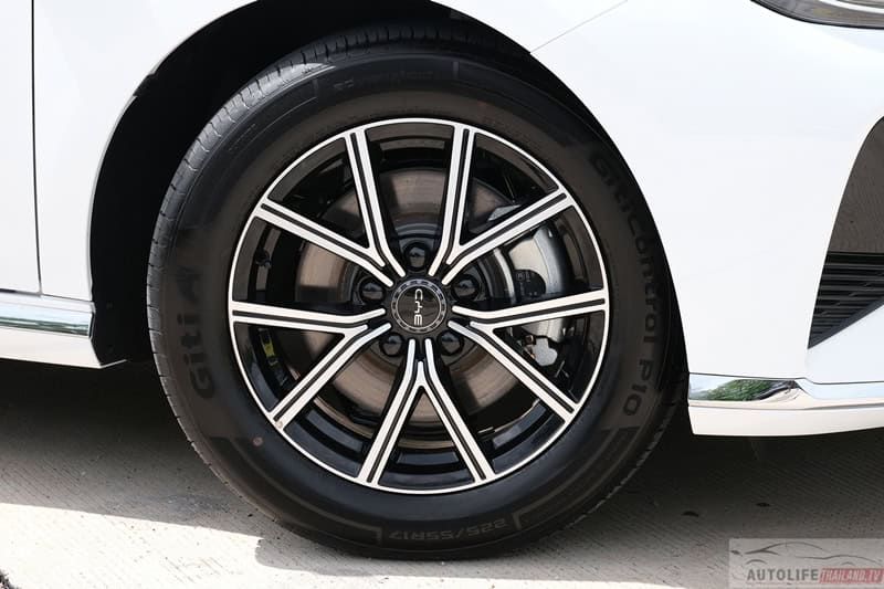 MPV mới này của BYD mà về Việt Nam thì Innova phải dè chừng: Nhiều trang bị hiện đại, chạy 500km/sạc - Ảnh 14