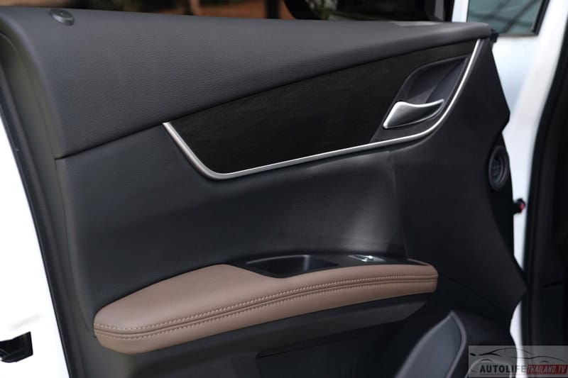 MPV mới này của BYD mà về Việt Nam thì Innova phải dè chừng: Nhiều trang bị hiện đại, chạy 500km/sạc - Ảnh 22