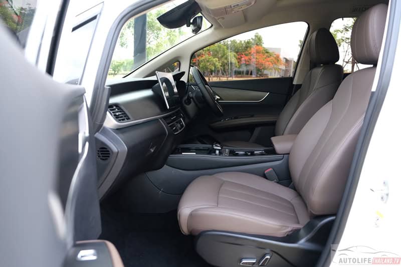 MPV mới này của BYD mà về Việt Nam thì Innova phải dè chừng: Nhiều trang bị hiện đại, chạy 500km/sạc - Ảnh 31