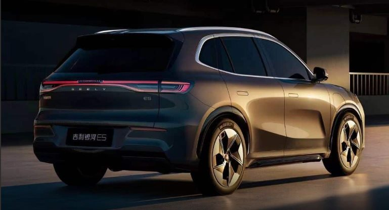 Mẫu SUV giá rẻ đối đầu Mazda CX – 5 chính thức trình làng: Giá quy đổi hơn 500 triệu đồng, phạm vi hoạt động kết hợp 2.000 km - Ảnh 2