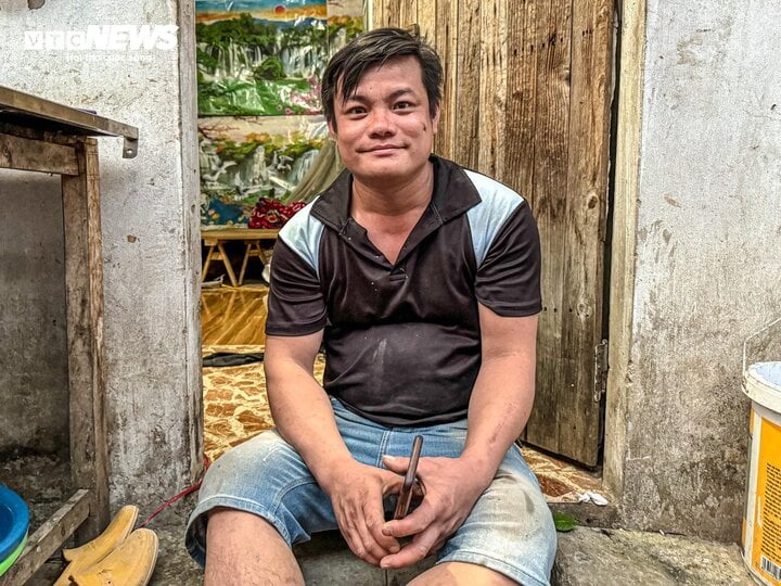 Hà Nội đắt đỏ, người lao động chắt bóp từng đồng vẫn 'thiếu trước, hụt sau' - Ảnh 4