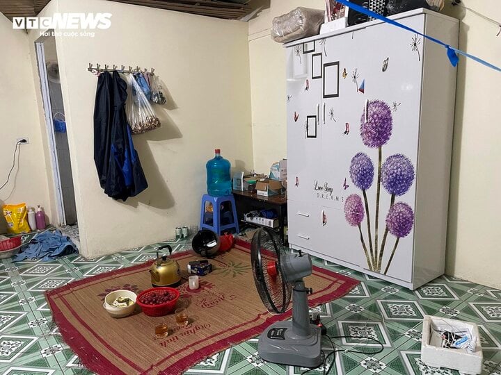 Giá hàng hóa Hà Nội đắt đỏ, công nhân rời phố về quê - Ảnh 3