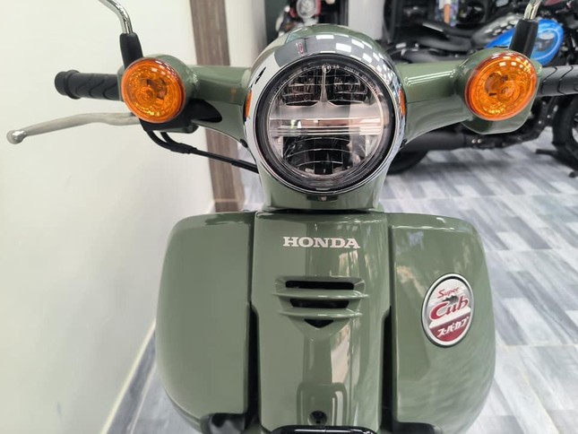 Honda Super Cub 110 2024 giá hơn 80 triệu đồng ở Việt Nam - Ảnh 3