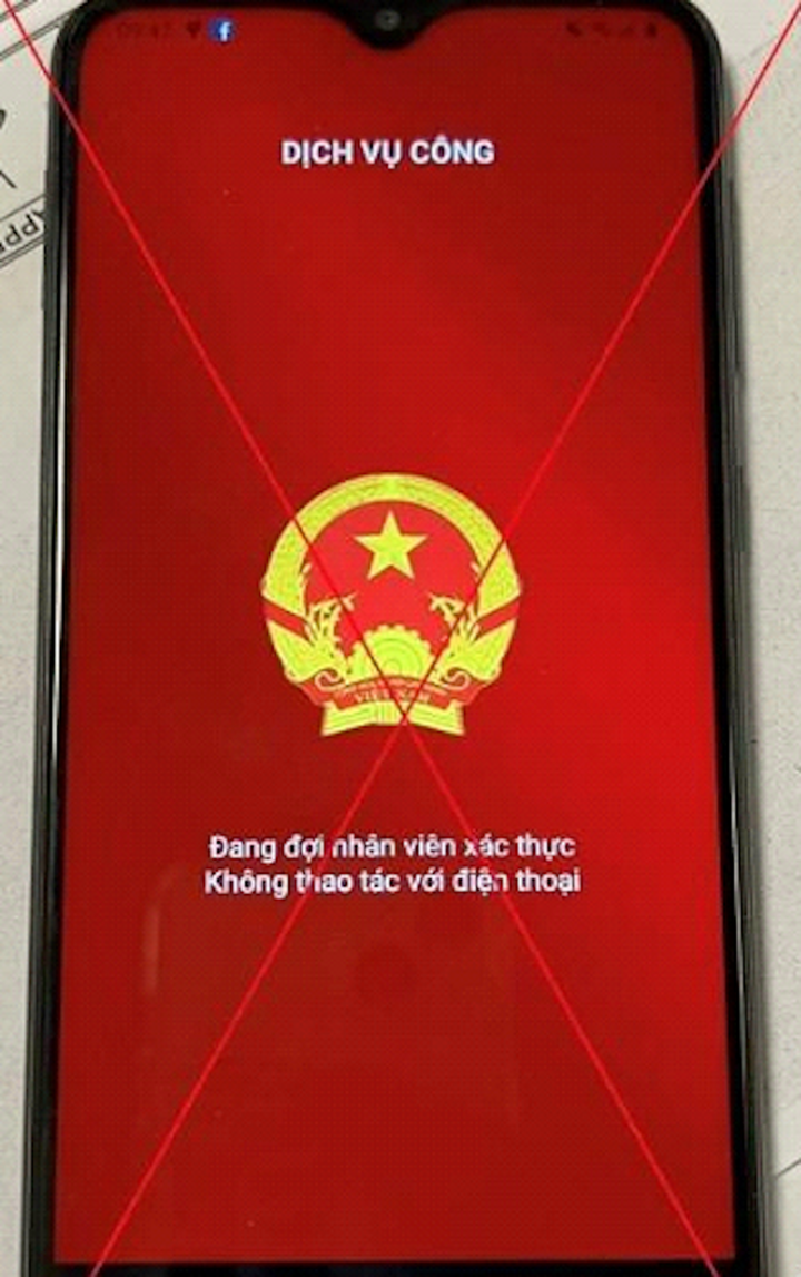 Cài phần mềm Dịch vụ công giả mạo, người phụ nữ ở Hà Nội bị mất hơn 2 tỷ đồng - Ảnh 1