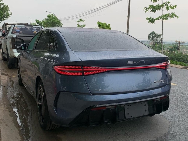 Hình ảnh này cho thấy bộ 3 xe BYD mới đã về Việt Nam: SUV, sedan, hatchback đều có, đại lý đặt lịch chạy thử tháng sau - Ảnh 5