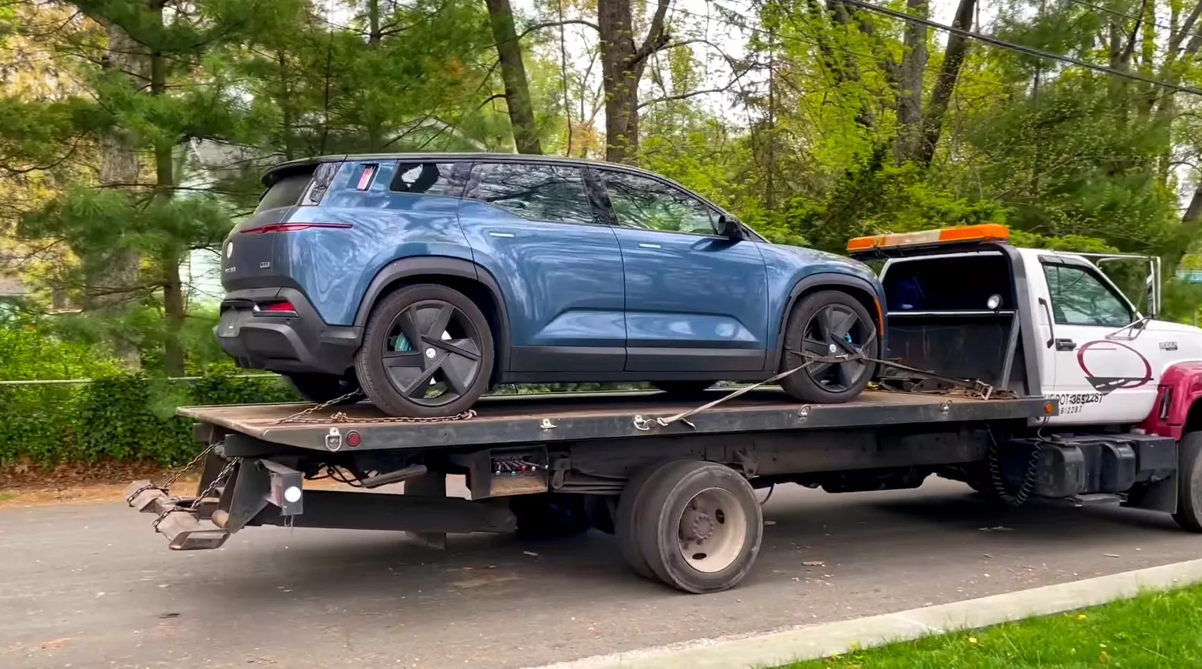 Chỉ hỏng nhẹ cửa trị giá hơn 20 triệu đồng, chủ xe điện được đền tiền cả xe vì bảo hiểm không tìm được linh kiện thay thế - Ảnh 4