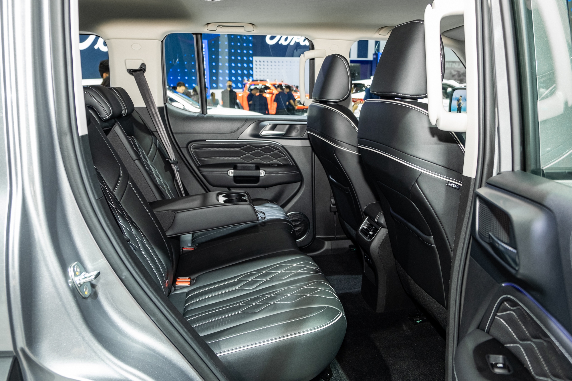 Loạt xe dự kiến ra mắt tháng 5/2024: Hilux trở lại, Corolla Cross và xe hybrid 'chiếm sóng' - Ảnh 17