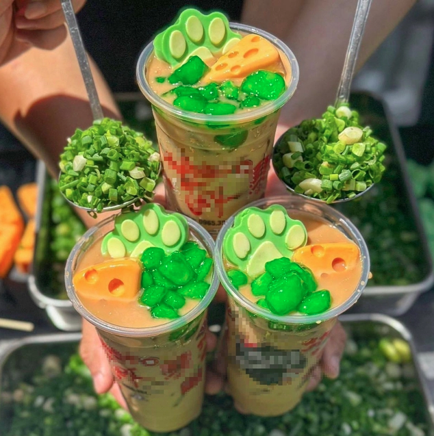 Công ty của tỷ phú Nguyễn Đăng Quang bắt đúng trend “cơm tự sôi” vừa lọt top 10 trend ăn uống du nhập từ Trung Quốc, hạng 1 là món "không ai muốn thử" - Ảnh 2