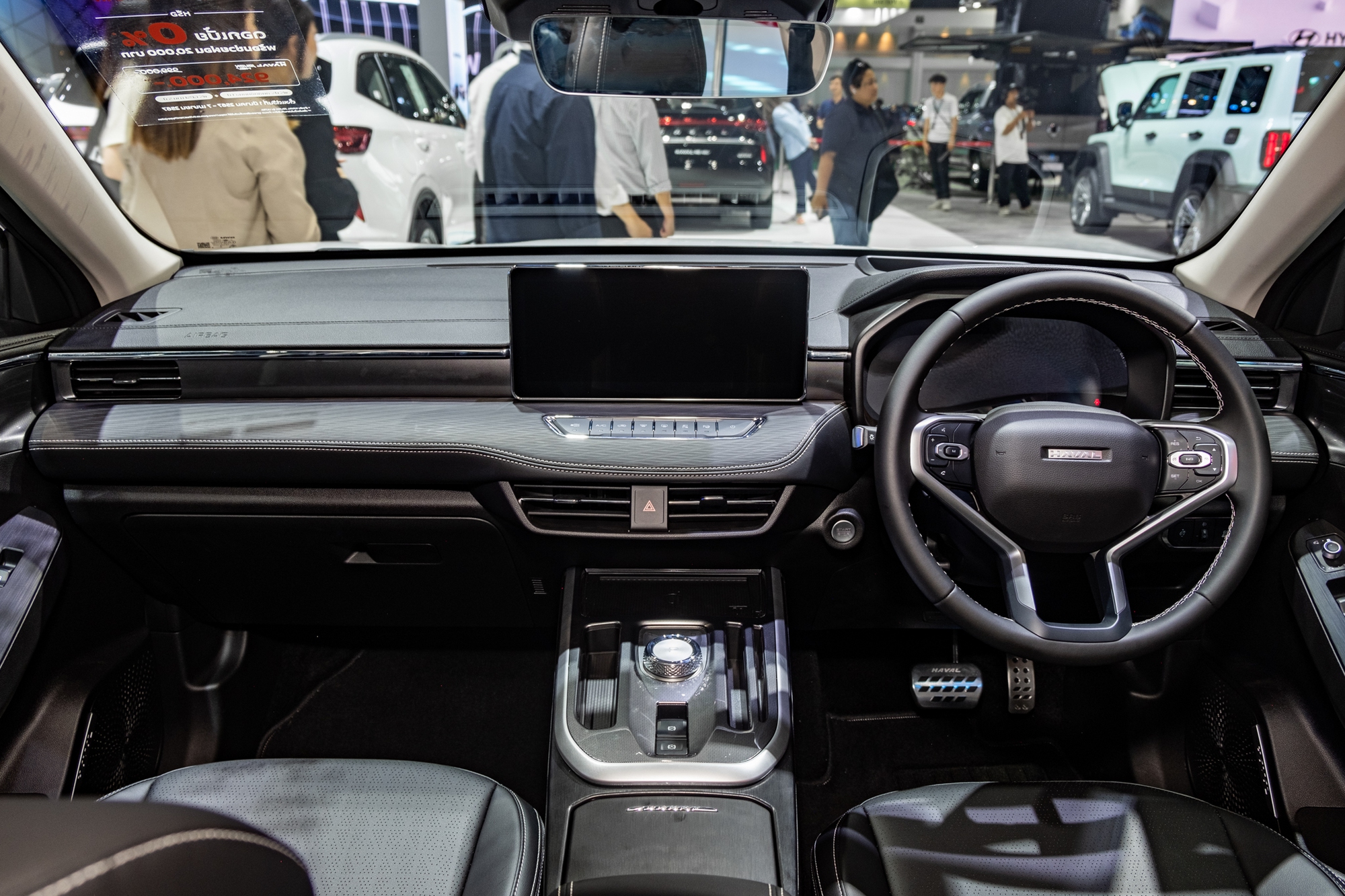 Loạt xe dự kiến ra mắt tháng 5/2024: Hilux trở lại, Corolla Cross và xe hybrid 'chiếm sóng' - Ảnh 11